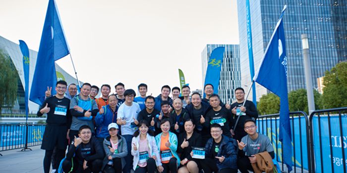 1542373368130106.jpg 比赛8_副本.jpg